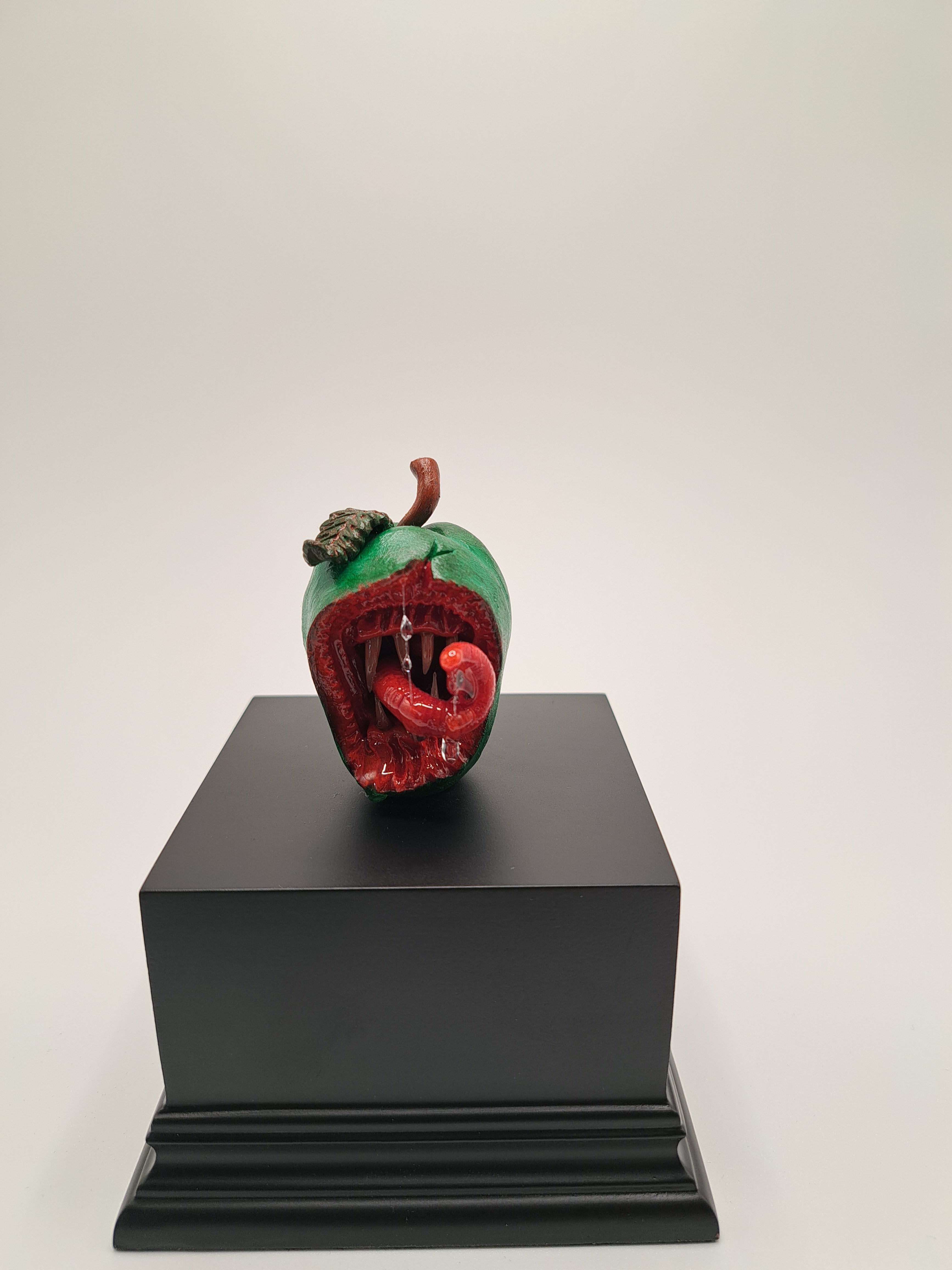 The agonizing Apple